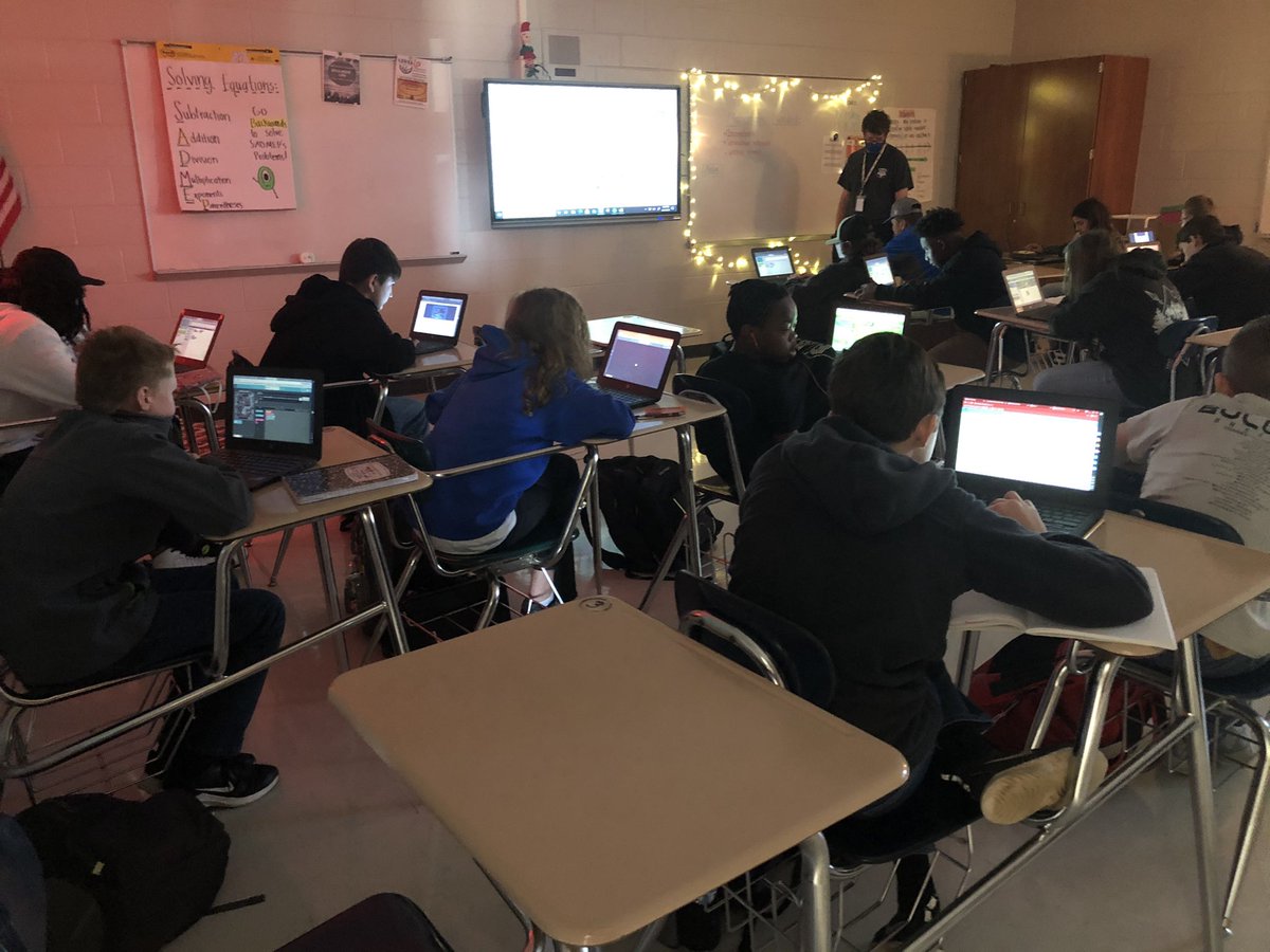 LacountMichaela's tweet image. I will be participating in #HourOfCode today in my 7th grade math classes! This was my first class. They really enjoyed it, and it was a nice change of pace! #OneHartBeat #iTeachSeventh #MathTeacher