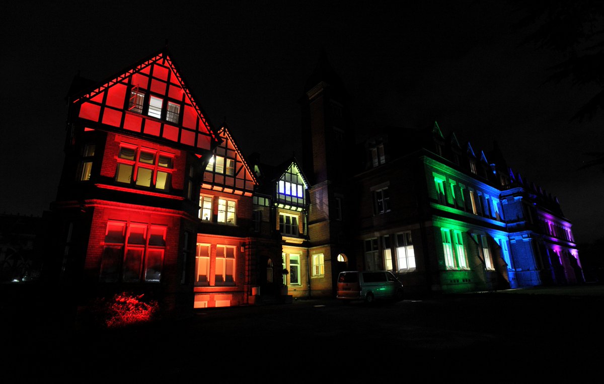 DeanCloseSchool's tweet image. We hope you have enjoyed the #ChristmasLights along the Shelburne Road this week, last night the school was lit up in rainbow colours. Thank you #NHS and #KeyWorkers for everything you have done this year and continue to do 🌈  - lights provided by @EnlightenedLx. #CloseCommunity