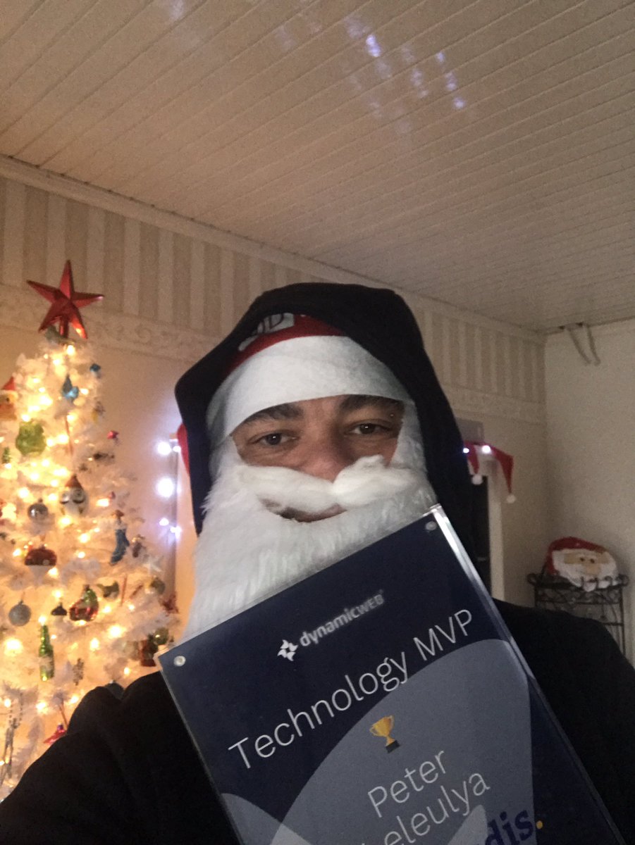 pleleulya's tweet photo. @Dynamicweb thanks for the hoody and the award! https://t.co/DlhmPpqNU0