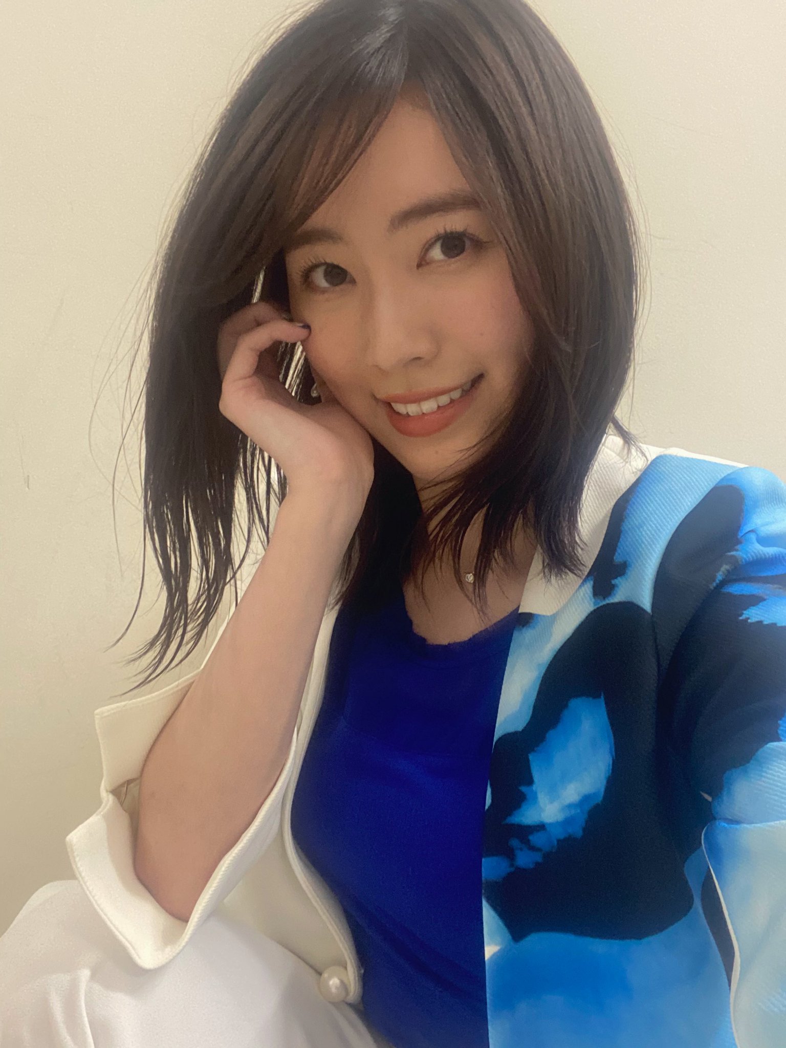 まろん　　松井珠理奈セット① 11歳でデビュー 王道歩んだ元SKEの28歳 色気がだだ漏れの