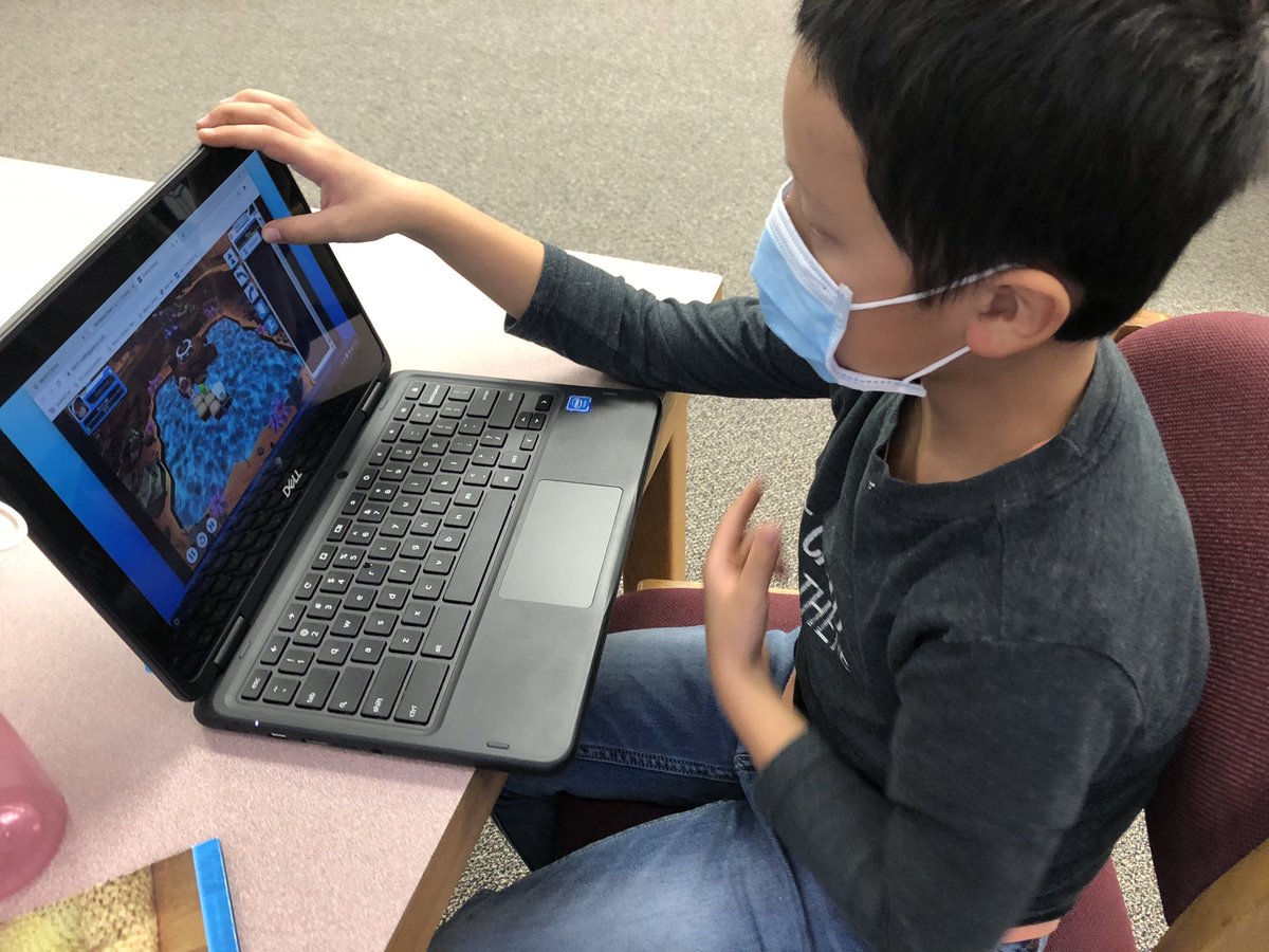 LibMustangs's tweet image. Things second graders can do: CODE. #storyofmason #1LISD @LeanderISD_Lib #HourOfCode2020