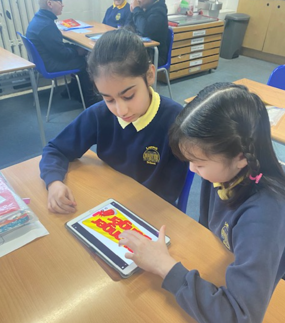 LaycockPrimary's tweet photo. What a fabulous way for #LaycockYearSix to finish their term! Thank you @katypotts for organising it. 

#LaycockComputing https://t.co/J2sTn56L4z