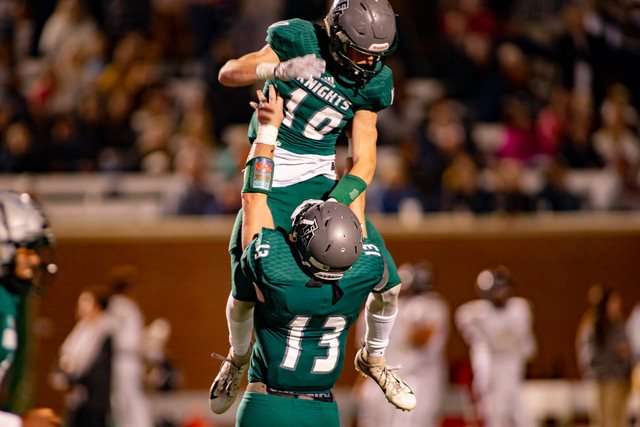 thecoachderrick's tweet photo. State championship game day is here! Let's see what kind of memories we can make tonight! #BeDavid https://t.co/RlLB3tZDq9