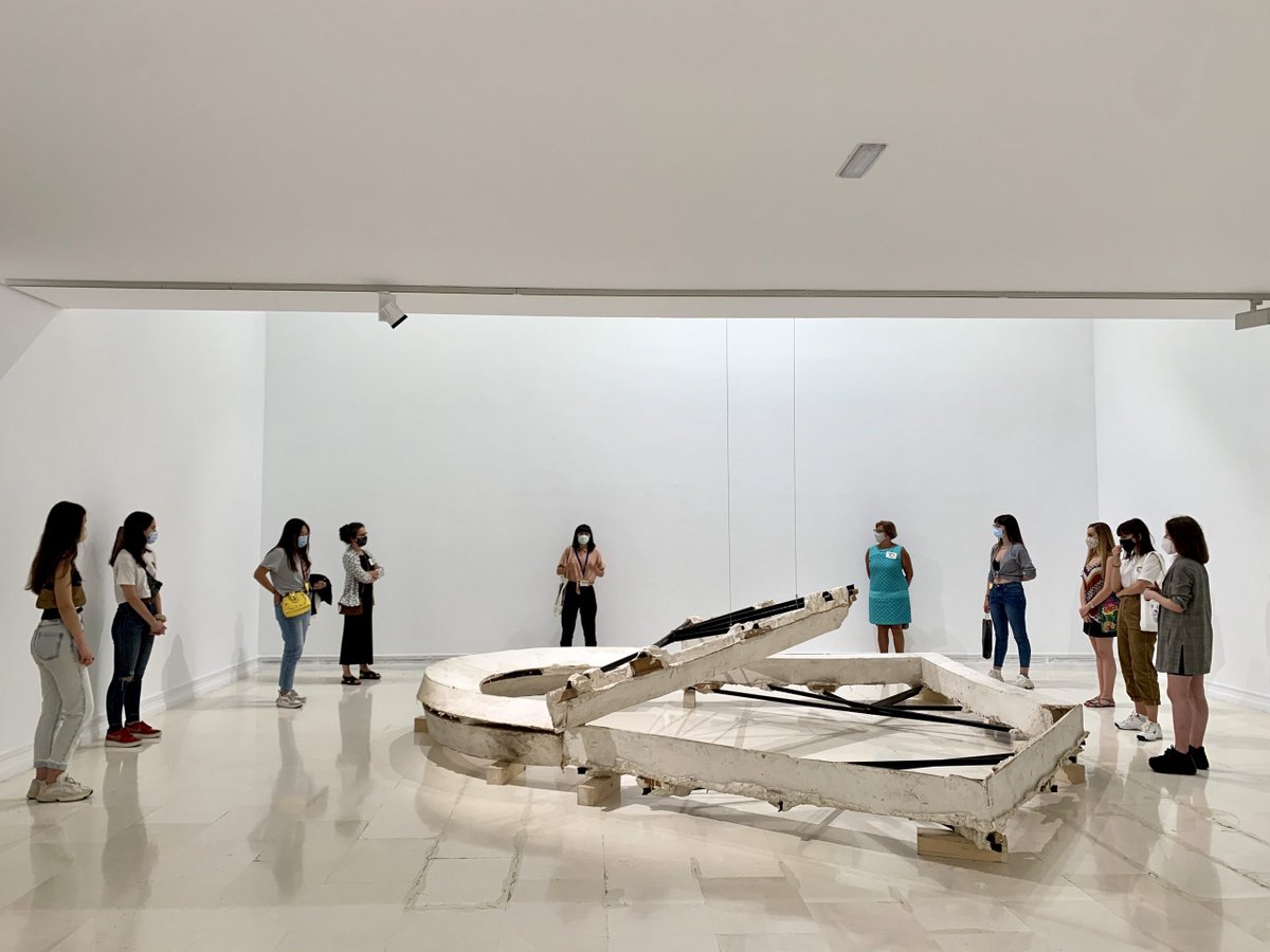 gva_IVAM's tweet photo. 🔲 #ActivitatsIVAM Esta mañana, en forma de paseo transversal, releemos ciertas obras de la colección del IVAM que se encuentran expuestas a en diferentes salas del museo en diferentes proyectos expositivos.
Domingo 13, 11h.
Reserva:
ivam@consultaentradas.com o 976004973 https://t.co/BQUiMEJ9wF