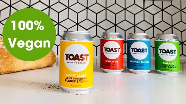 ToastAle's tweet photo. 💚Toast is 100% vegan friendly 💚
The bread 🍞 we use doesn’t contain any animal products, and we only use vegan finings to filter and stabilise our beer 🍻.
https://t.co/wL8Xxts27E
#VeganBeer #RaiseAToast #Cheers https://t.co/YhZZAh1XUt