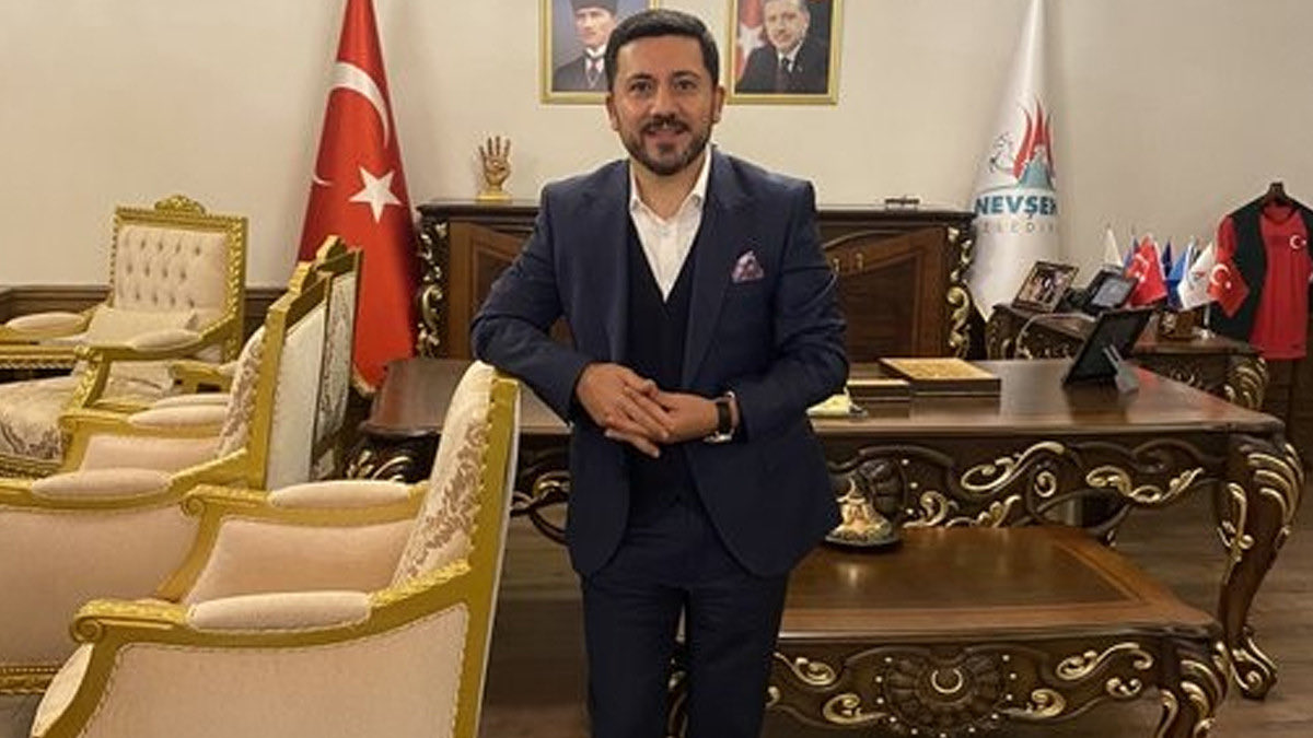 baskanyildiz's tweet photo. Nevşehir Belediye Başkanı SN Rasim ARI'ya Yapılan Silahlı #Menfur Saldırıyı Şiddet ve Nefret kınıyor. 
Değerli Kardeşim @RasimAri50 ya geçmiş olsun Dileklerimi sunuyorum. https://t.co/xXfoEN2U5G