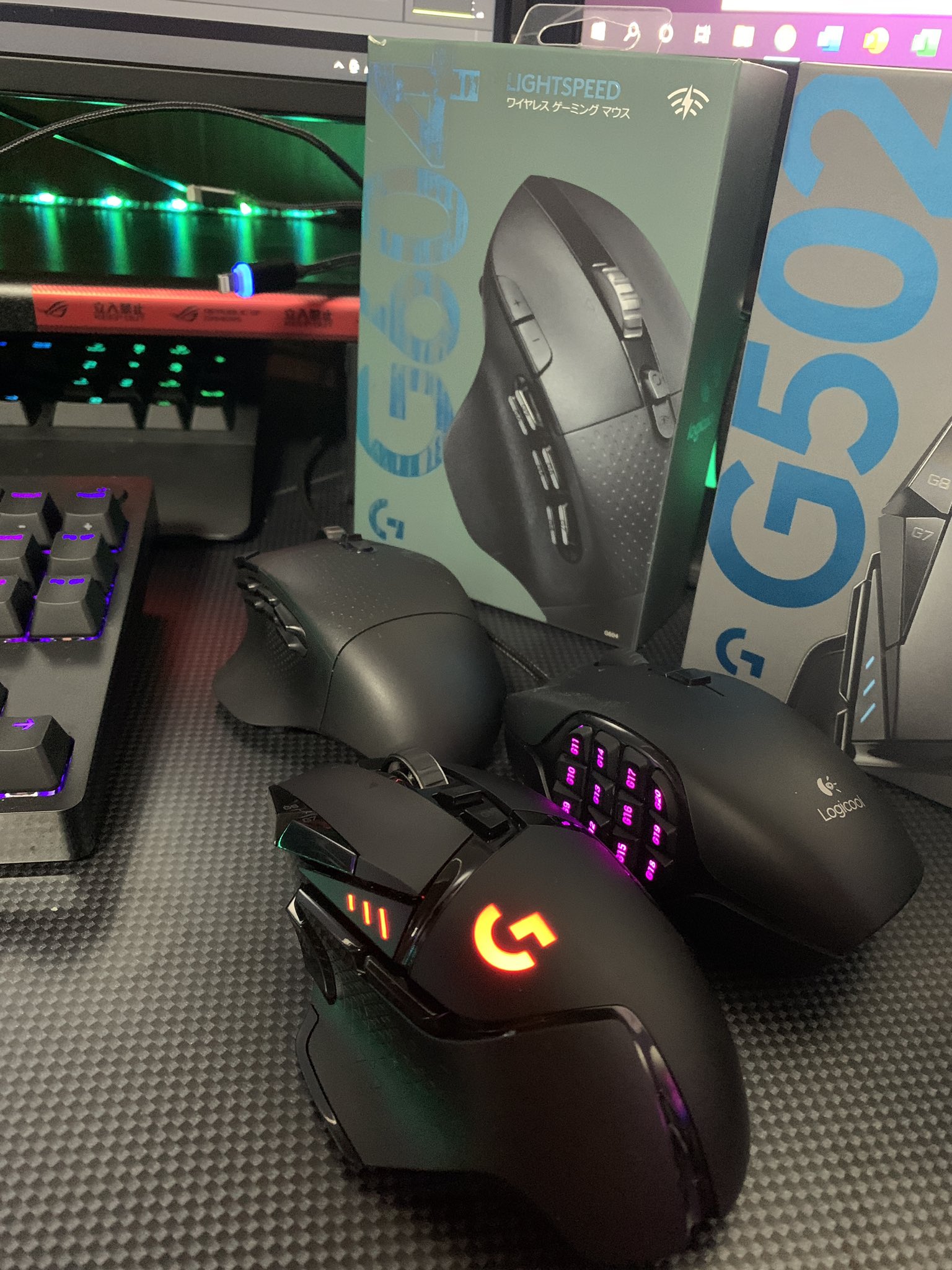 ばったん 壊滅的プレゼント企画開催中 なんかg604の使用感が納得いかず 結局g502ワイヤレスを買ってしまった どう使い分けるかやな G600はffxivで便利やしg604を2ndpc用にするかな G604 G502 G600 ロジクール Ffxiv Ff14 L4d2