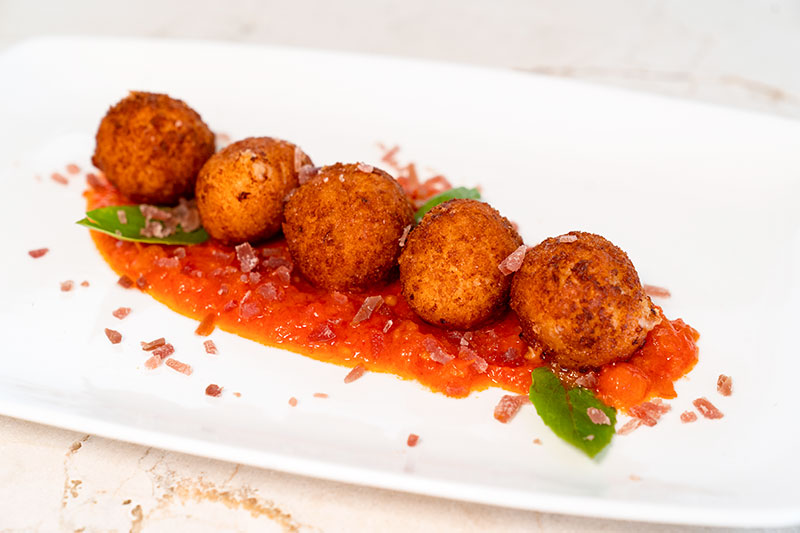 Atuneate's tweet image. Te gustan las #croquetas ? pues mira esta RECETA ¡Te va a encantar! . Croquetas de #atunrojo en tomate 😋 pincha aquí 👉 cutt.ly/ghIueDS