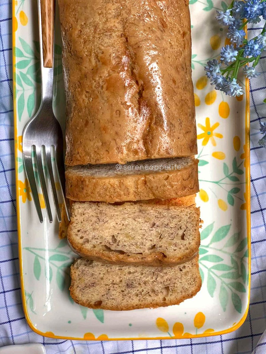 sereneappetite's tweet photo. Banana bread 🍌💚💙 https://t.co/abUmUfn6z9
#sereneappetite #bananabread #yummy #bread #home #instagood #photo #lockdown #StayHome #blogger #food #foodie #baking #support #fridaymorning #weekendvibes #holiday #photographer #blog #foodblog #Trending #support #LifeGoesOn #blessed https://t.co/LPtCF3MSKM