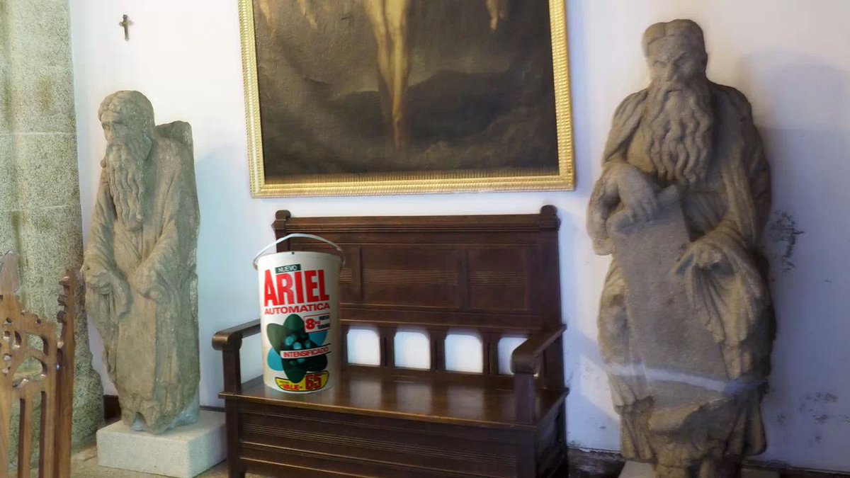 Encuentran en el Pazo de Meirás el bote de Ariel con el que la mujer de Franco lavaba el culo blanco del dictador: buff.ly/39W7Xlw