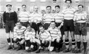 But first, a nod to the   clubs who won the Mitropa Cup, a continental competition contested by clubs from central European countries. @skrapid (2),  @FKAustriaWien (2),  @wackerinnsbruck (2),  @FirstViennaFC (1) &  @sceisenstadt (1) all won the competition!