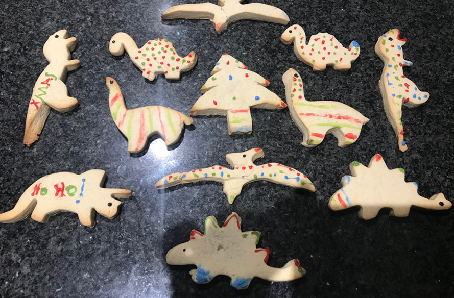 RefugeCharity's tweet photo. Our Friday fundraisers are the incredibly talented Proposition team at @BarclaysUK's Wealth who held a Christmas biscuit bake off fundraiser in aid of Refuge. #StarBaker #FridayFundraise. They’ve raised an amazing £330 so far!  https://t.co/0dMhcYV07N https://t.co/OPJswylsgW