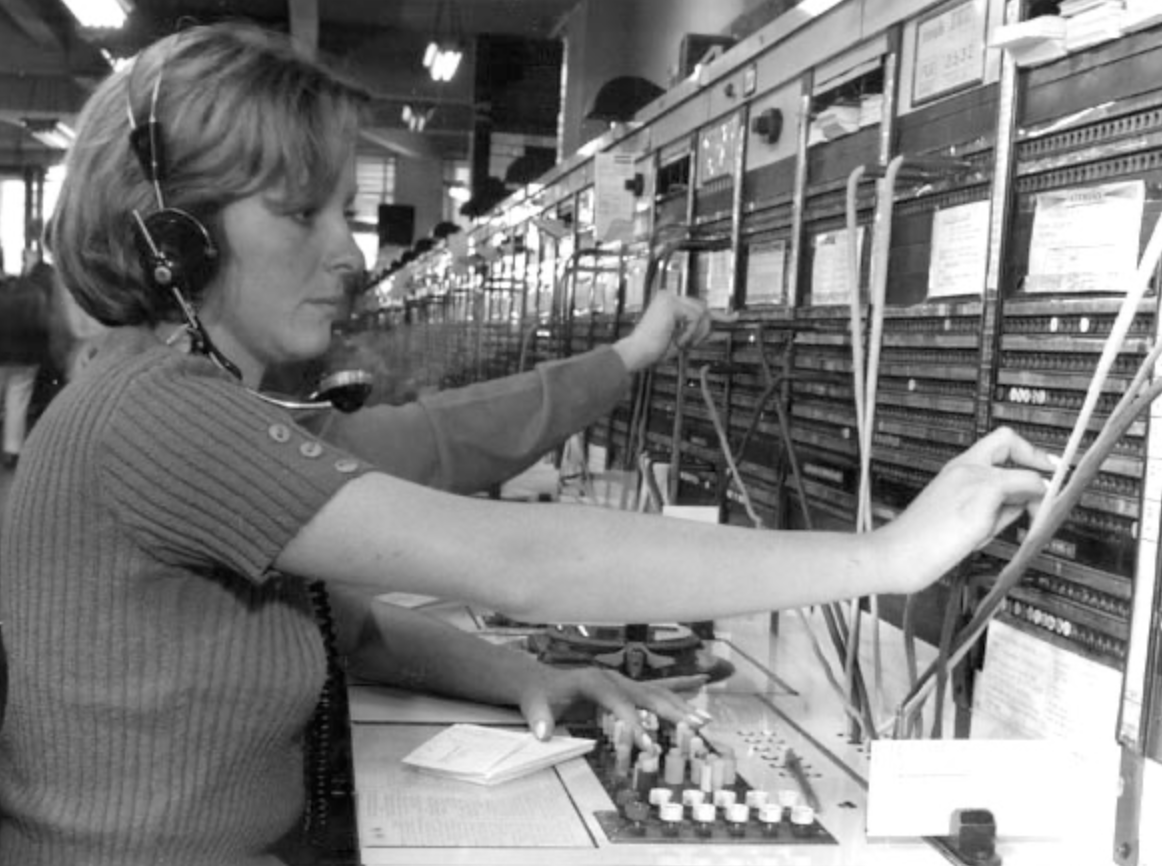 diesisladiesis's tweet photo. The new way to work. #smartworking https://t.co/8Sa1Aca73l