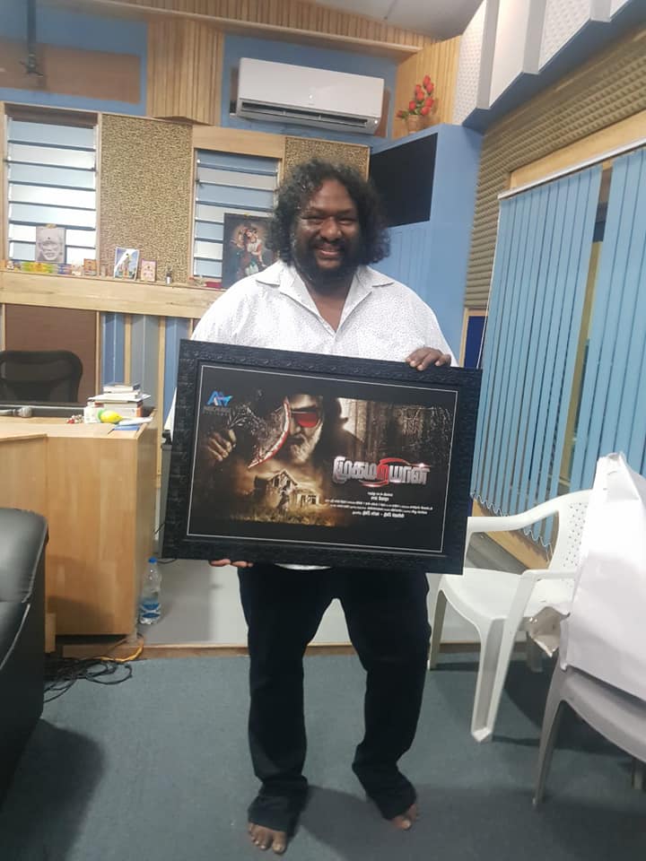 mugamariyan's tweet photo. First look launch function of #Mugamariyan at Music Director #SrikanthDeva studio!
@dilipmjugmailc1 #kirankumar #gayathriremaIyer #YGMahendran @gsuzane @puvishaofficial @FilmSaimora #Kalidass #Radhika @VipindVRaj #MageshKDev
๐ https://t.co/Bv9BDu58MN
#AmericanAnglePictures https://t.co/5biGdvNHwn