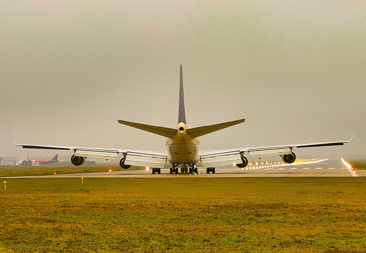 aviationathan's tweet photo. Air Atlanta Icelandic's #Boeing747-4H6 as #CC2516 from Xiamen to @DSA_Airport this morning. 

New to @MAS in 1997 as 9M-MPJ also ex Alwafeer Air (HZ-AWA2) and @Saudi_Airlines. 

#Boeing @Boeing #QueenOfTheSkies #avgeek #potn #avgeeks #planespotting #ppe #xiamen #aviation https://t.co/Gb6saF7TP5