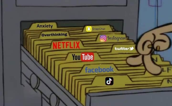 ifedayoFH's tweet photo. Me looking for a reason to stay in my room all day https://t.co/OEBh41rGeZ