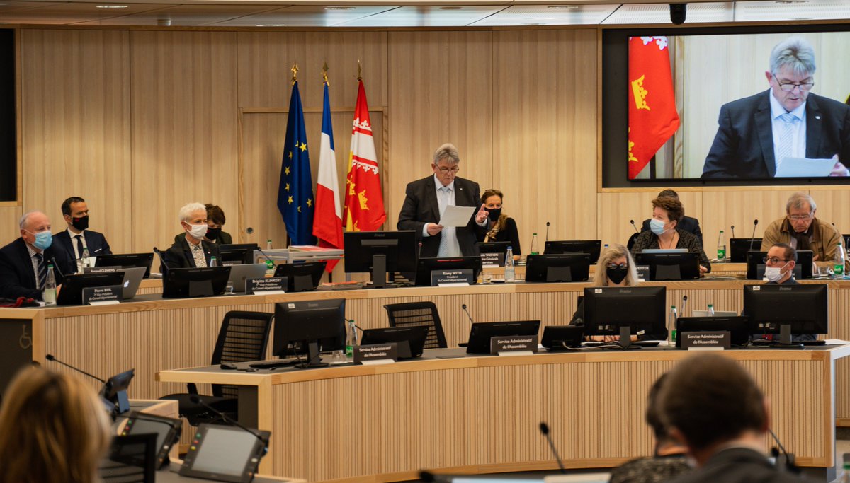 [#SÉANCEPLÉNIÈRE] C'était aujourd'hui la dernière Séance plénière du Conseil départemental du #HautRhin. Rémy With a remercié avec émotion ses collèges élus et tous ses collaborateurs pour leur engagement quotidien.
👉 m.facebook.com/story.php?stor…