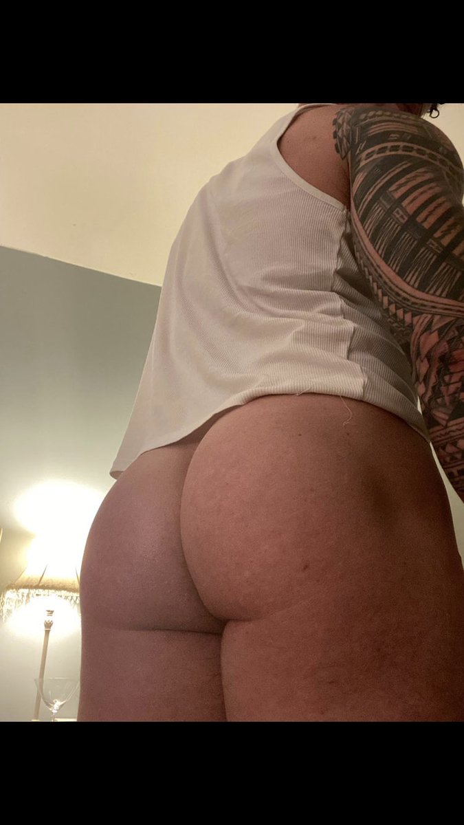 RyanBiggsxxx's tweet photo. Have a great weekend people! X 🍑🍆💦 https://t.co/ItddSGdUAW https://t.co/xZItm4ZZcy