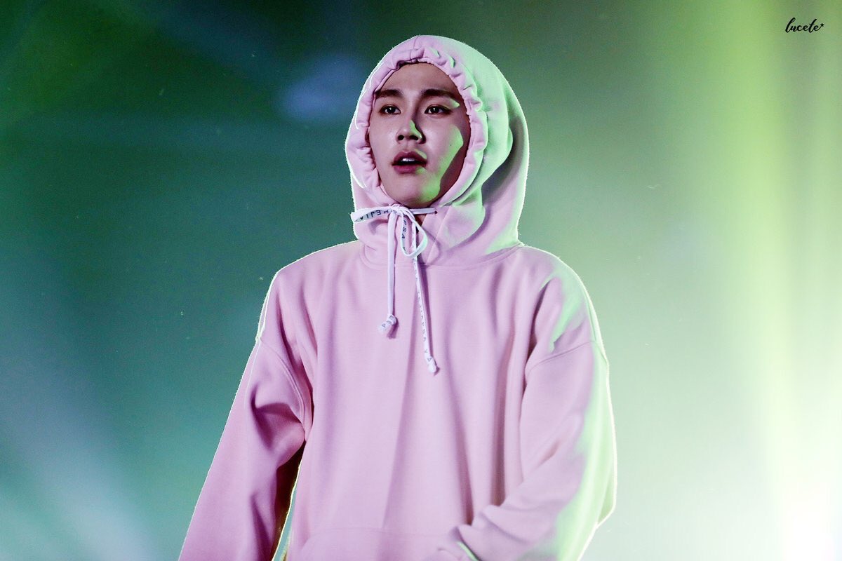 how to make your twitter pink; a thread.