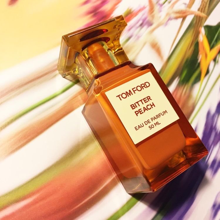 13.Tom Ford Bitter Peach 50 ML EDP RM 1480.Gaji anda adalah RM 18K setiap bulan, perfume ini memang untuk anda. Tomford memang well known for overprice fragrance yet people still wanting it. Why? Sebab it’s TOM FORD! Haaa masukkk!Ketahanan: Harga: 