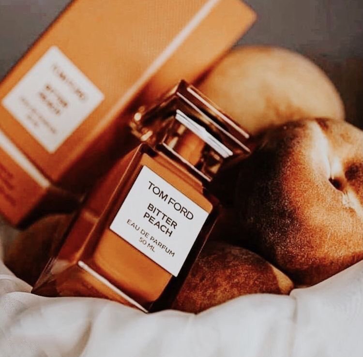 13.Tom Ford Bitter Peach 50 ML EDP RM 1480.Gaji anda adalah RM 18K setiap bulan, perfume ini memang untuk anda. Tomford memang well known for overprice fragrance yet people still wanting it. Why? Sebab it’s TOM FORD! Haaa masukkk!Ketahanan: Harga: 