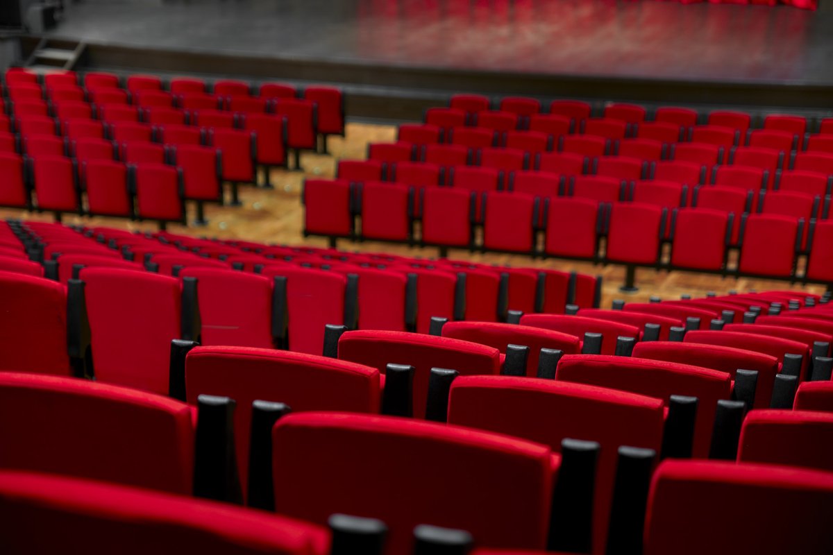 KAZALIŠNA DVORANA "ANTONIO COSLOVICH"  CITTADIAN THEATER • Umag • Croatia
Installation of Ezcaray Seating seats of the Model MINOR 2 armrests

ezcarayinternacional.es/blog/1092/kaza…

#ezcarayseating #Spain #butacasdecine #teatros #cultura #fabricantesdebutacas #seats #Umag #TeatroCittadino
