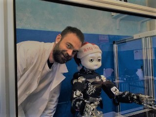S4HRI_iit's tweet photo. See you in a moment with @aisc_assoc &amp; #RobotiCSS

@DavideGhiglino will talk about Robot-Assisted Trainings and Autism Spectrum Disorder!

Check the link:
https://t.co/dDPSvIoEAa

#HRI #SocialRobot #iCub #ASD #IIT https://t.co/EEu0YMdWlE