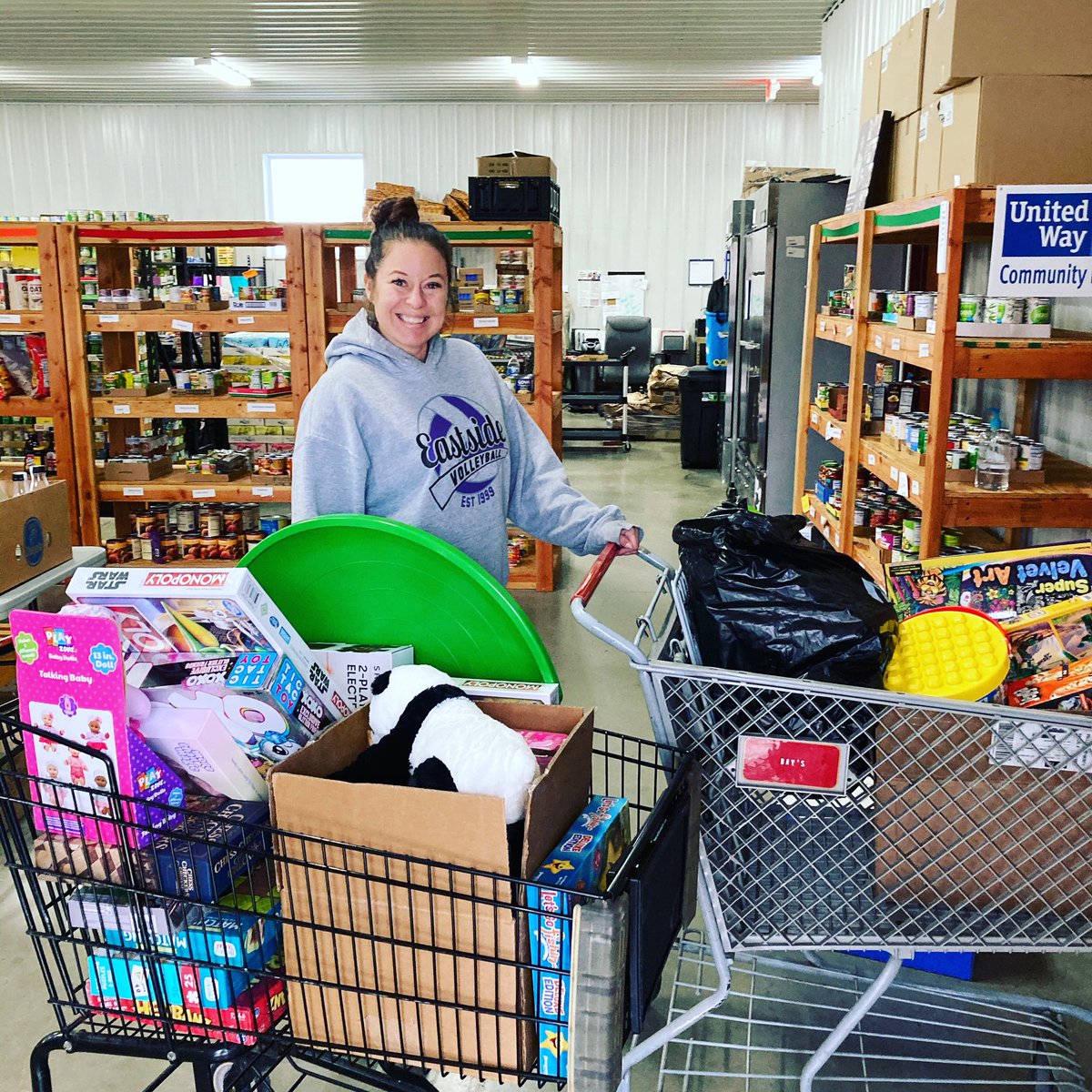 CWMS_office's tweet image. Thank you CWMS for your generosity. CW Human Services appreciated all of your toy donations! #CWway #cwmschangemakers