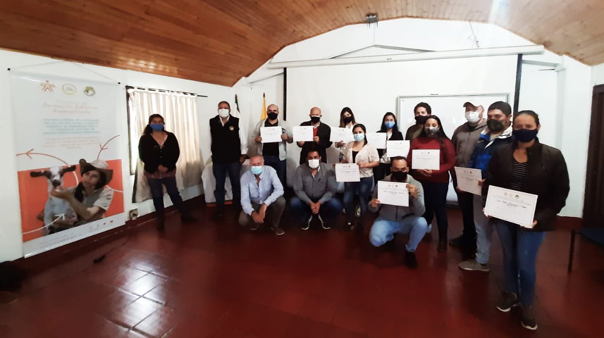 ancolombia's tweet photo. FEDEANCO cumpliendo con su compromiso de formacion. Finalizamos el taller, sin costo para los participantes.”IMPLEMENTACION DE HERRAMIENTAS Y MODELOS NTERNACIONALES PARA EL CONTROL Y REGISTRO DE LA PRODUCCION OVINO CAPRINA”.Dr.Patricio Dayenoff. de Argentina. M.V, investigador. https://t.co/OPXAfRhdFJ