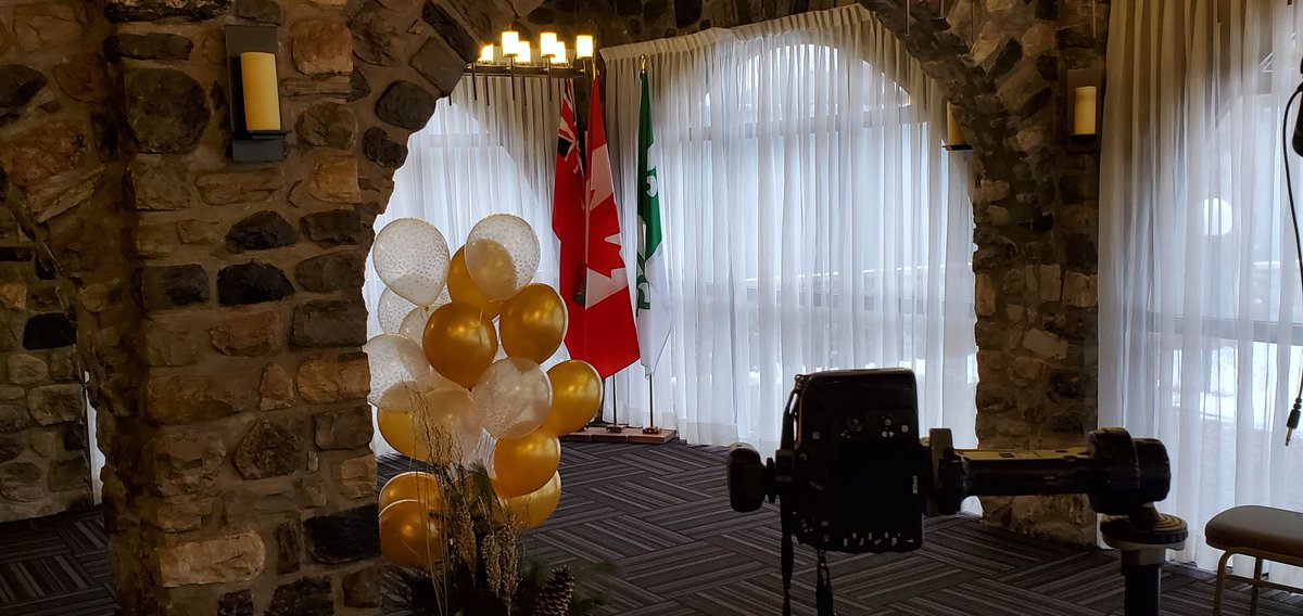 C'est aujourd'hui que nous clôturons l'année scolaire 2019-2020.  Bravo et félicitations à nos chers <a href="/Epaulards_PS/">Épaulards PS</a> !