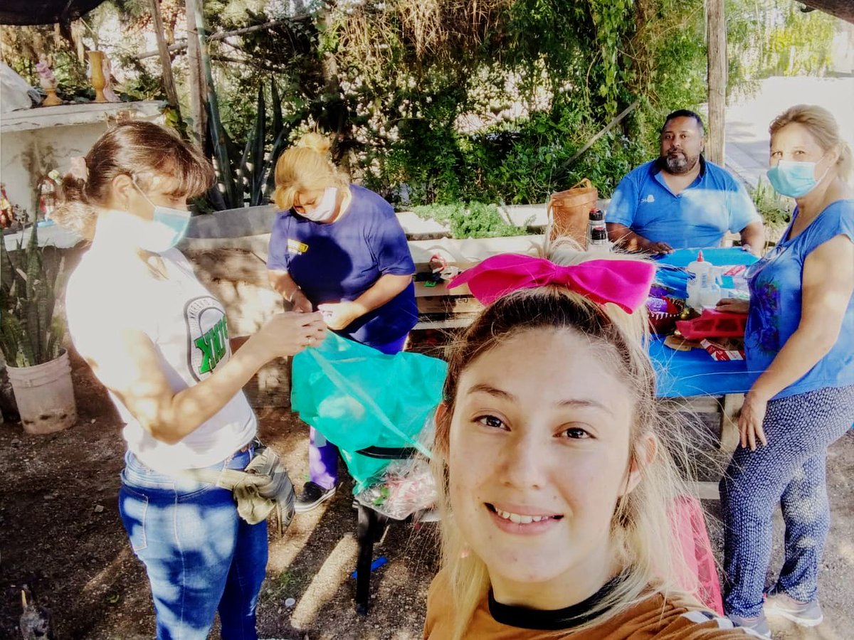 IRSLaRioja's tweet photo. 🤝 Mediante una articulación público-privado, impulsada por nuestro Instituto, la organización #ComunidadUnida coordinó con la Empresa Bosetti Automotores para reutilizar elementos de la empresa y crear nuevos de índole recreativos que se distribuirán en espacios sociales. https://t.co/Ava9D2Pfye