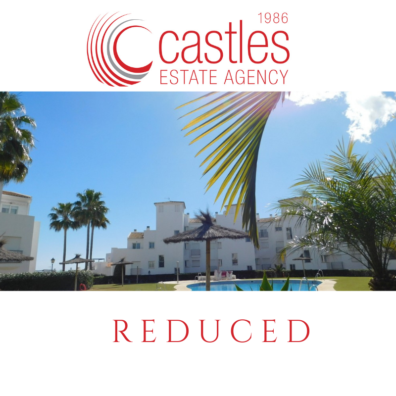 CastlesSC's tweet image. A superb two bedroom penthouse apartment located in Balcones de Los Hidalgos, Duquesa. A sunny south facing terrace and a large private roof terrace affording panoramic sea and mountain views.
castlesestateagency.com/property/los-h…