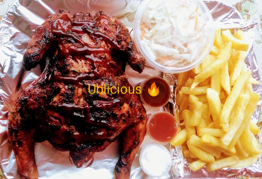 ublicious's tweet photo. @nengiofficial #EnjoyQueen...can pity Ozo and offer him a juicy bite!๐ https://t.co/HR98JdRvbe