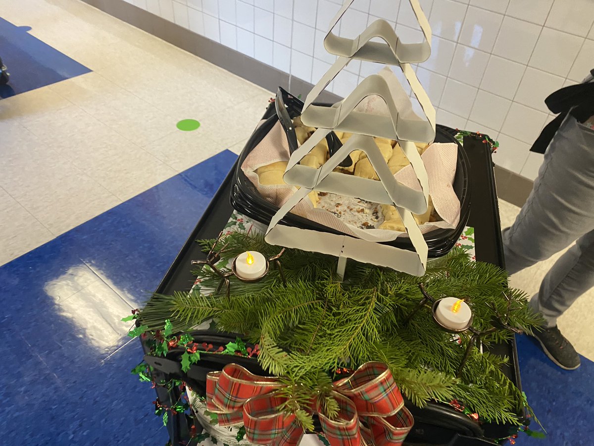 Coach Kos tweet media