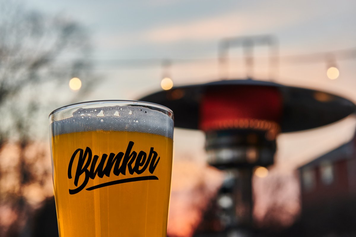 Fridaze at Bunker with the patio open noon-8pm 🍺
Dress warm, think warm, drink warm... and we have heaters 🔥
#fridaze #heaters #winterpatiovibez #drinkyourjacket #mainevibez