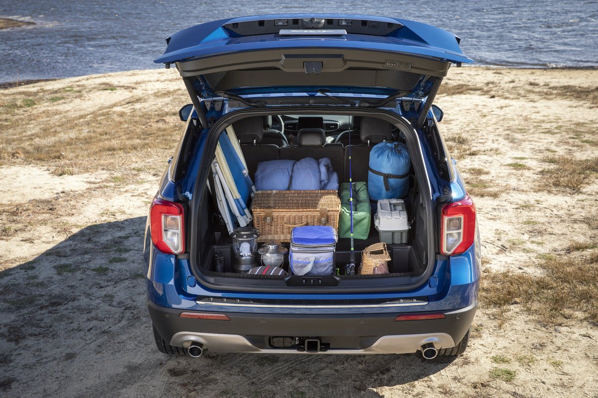 Winter on the Gulf Coast gives plenty of opportunities to enjoy the outdoors. Fit your whole crew and everyone’s gear in the Ford Explorer when you head out for a picnic by the water. https://t.co/RMKJCqQCHh. https://t.co/pa2R0sp9Yj