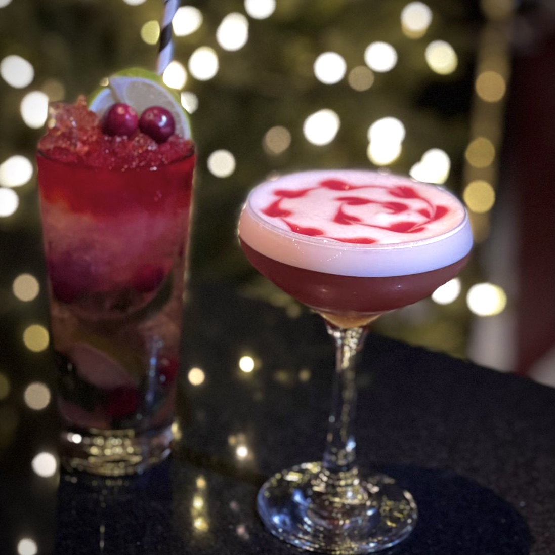 Sometimes you are just in a cocktail kinda mood 🍸

Here are just two of our current favourites to serve, an old favourite and a new festive special - a French Martini and our Xmas Mojito 

Book your tables on our website to give these treats a try 😌

soulaberdeen.co.uk