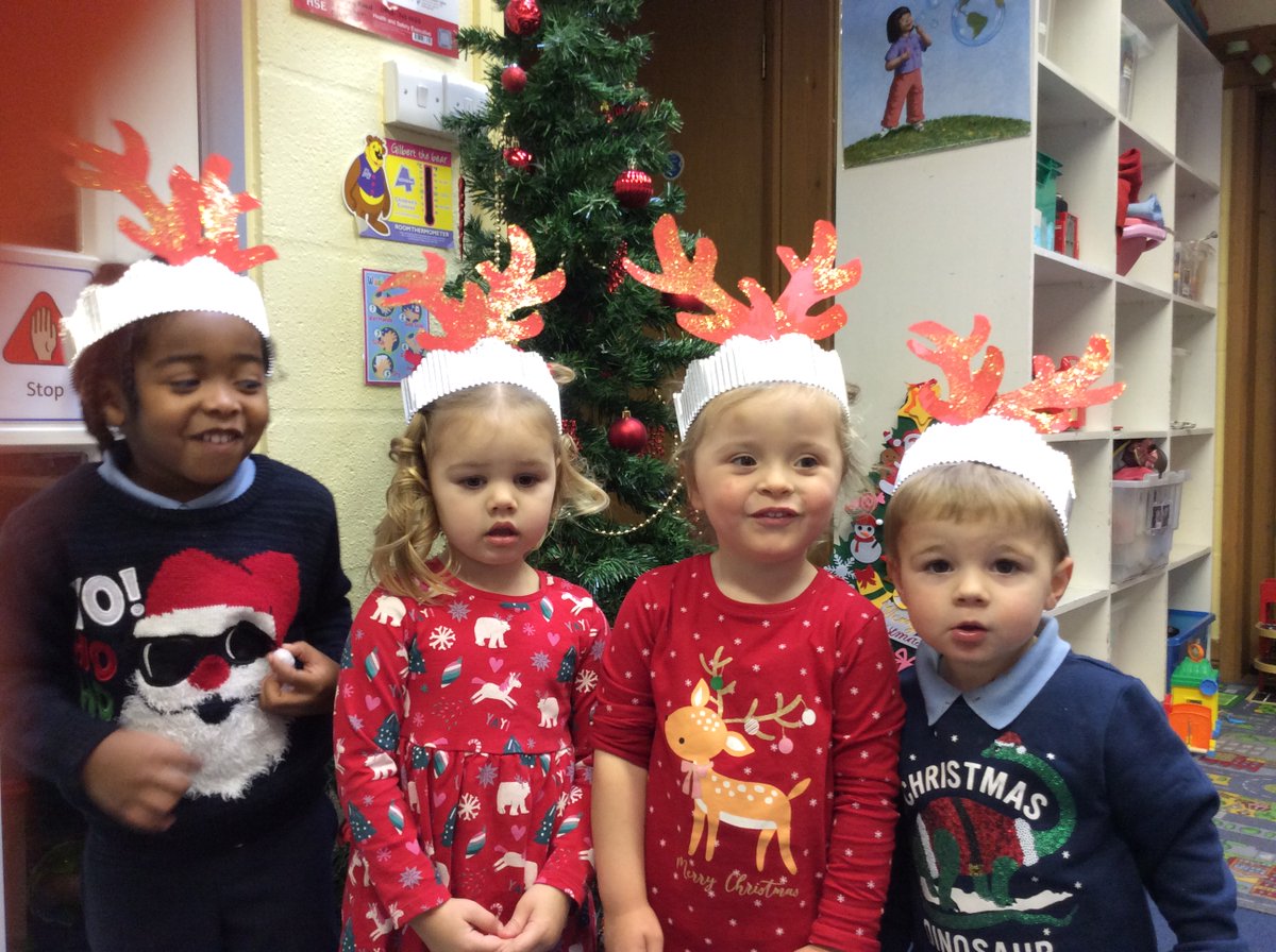 This morning our wonderful two and three year old's made festive Christmas hats #Christmas2020 #ChristmasJumperDay2020 #ChristmasJumper #Solihulladmissions #Coventryadmissions #EYFS #BDMAT