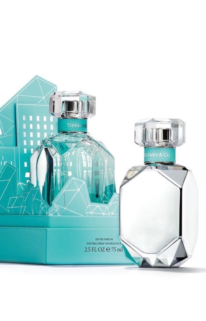 24. Tiffany and Co EDP 50ML RM400.Well known for jewelry tapi bila dia buat je perfume habislah duit para suami dan boipren. Kick start with bergamot dan black currant. Kemudian di take over oleh rose serta diakhiri oleh musk & patchouli.Ketahanan: Harga: 