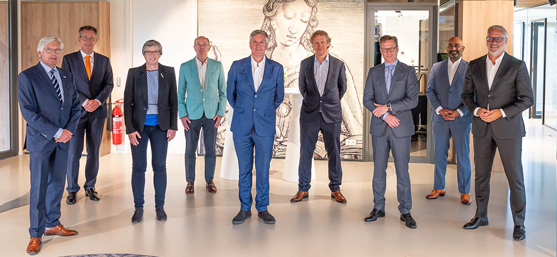 De ANT en KNMT bundelen de krachten. Vanaf 1 januari 2021 fuseren ze tot één organisatie die de belangen van de beroepsgroep gaat behartigen. De leden van beide verenigingen stemden vandaag in met het voorstel daartoe.
ant-tandartsen.nl/actueel/nieuws…