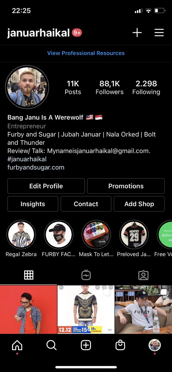 Boleh follow bang janu di instagram dan facebook. Just search Januar haikal. Mostly abang akan share perfume di situ dan di twitter juga. Boleh DM abang untuk pertanyaan pasal perfume dan kalau ada kelapangan abang akan reply dan suggest the best perfume for you gais okay!