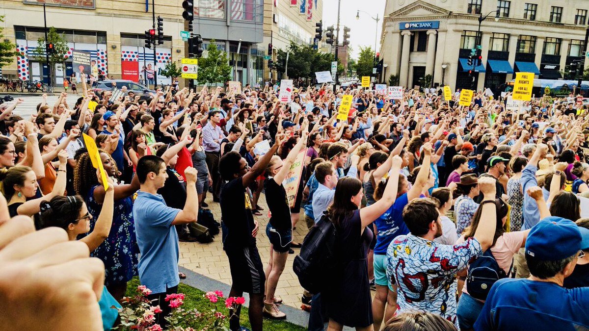 BUT – While the current bill applies to the DC Jail and MPD, it does not protect immigrants at DC's courthouse from ICE.

Tell the Council to add protections for immigrants at DC courthouse to the Sanctuary Values Act: 

➡️ bit.ly/ICEoutofDC ⬅️

#ICEOutofDC ✊🦋📢 #FueraICE