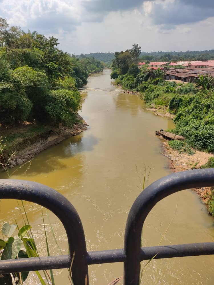 For the contract of dredging of Imo River,Onuimo&Ihitte Uboma(Lot 2) Imo St, Interim Payment Cert. shows  @NDDCOnline paid ₦881.6 m to Messrs Cotrid Nig Ltd.Audit Review shows ₦55.9m was unaccounted for on this contract.We urge  @ICPC_PE to recover this fund #NigerDeltaMoney