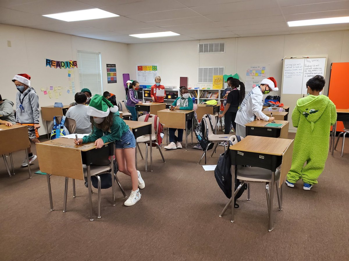 connierayo's tweet photo. Reviewing for our Word Study Test on Grinch Day #kde #kdepride https://t.co/JOZFtYQJX3