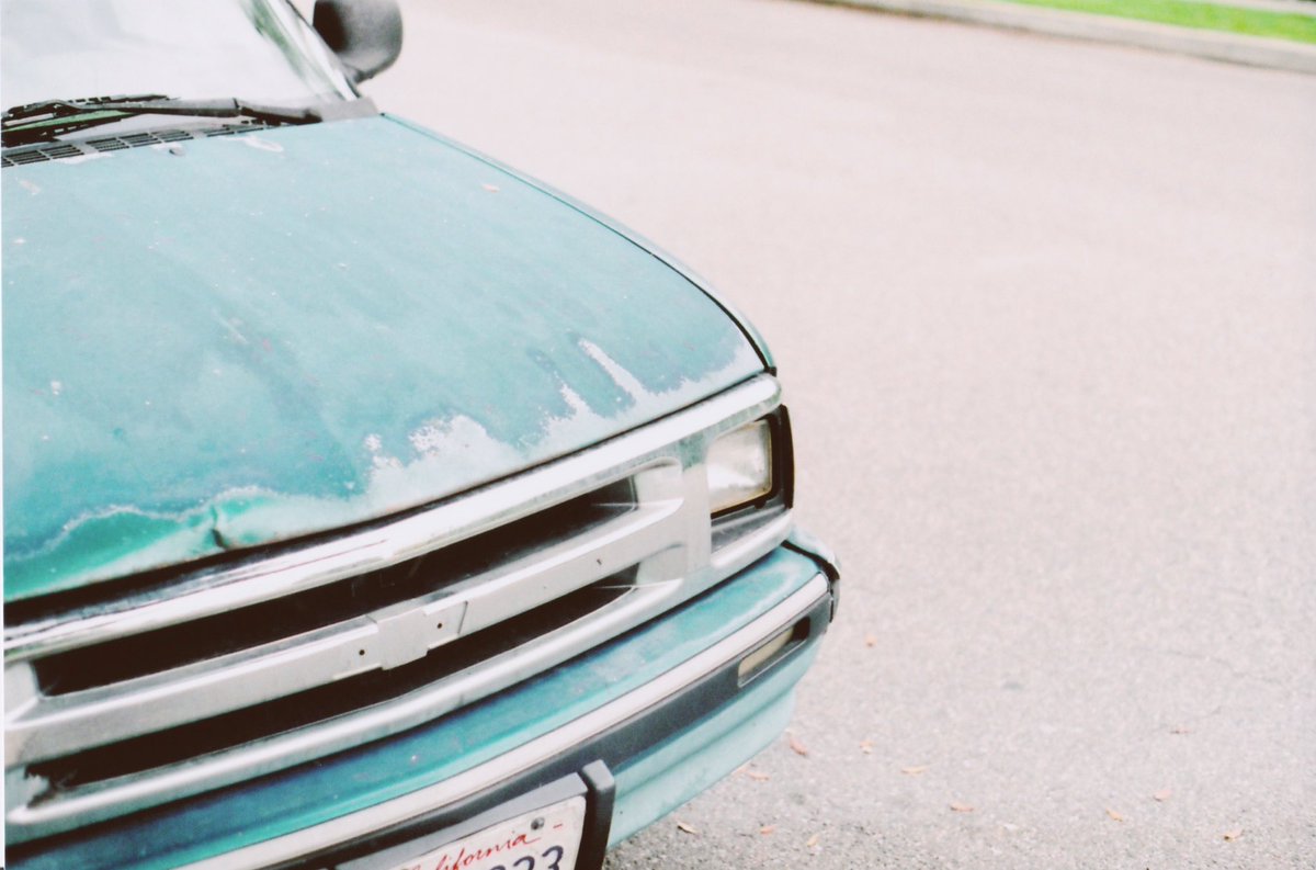 _mhjs's tweet image. some of my favourite car shots on film 🎞