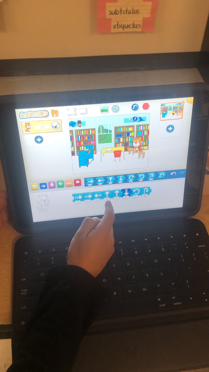 MagalliCerda's tweet photo. #hourofcode https://t.co/87oDPhtEc1
