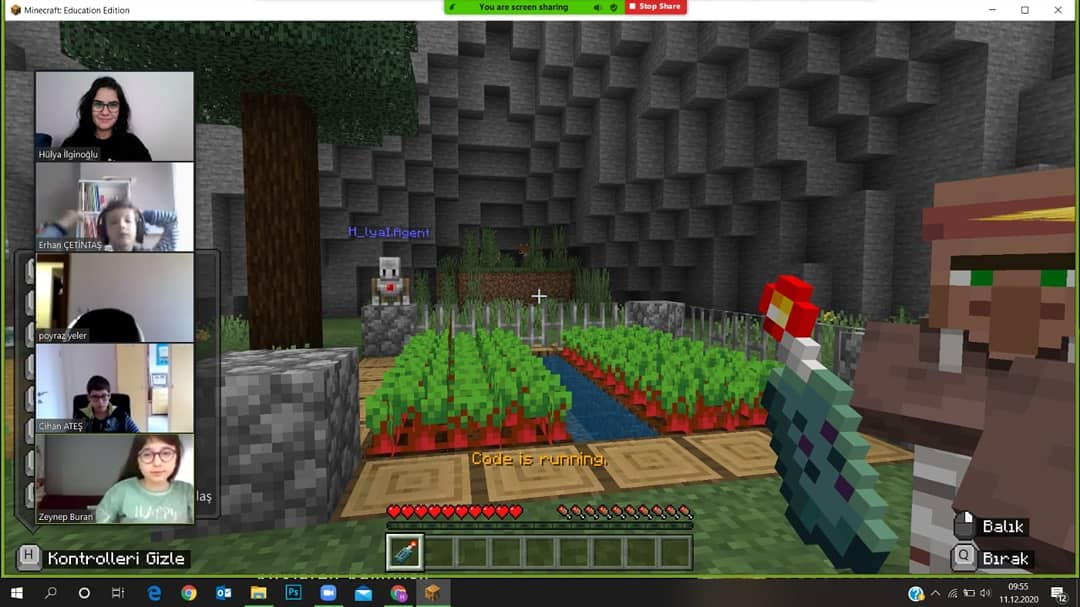 BK_Kirklareli's tweet image. 5.Sınıf online #KodlamaveRobotik derslerimizde bu hafta #HourOfCode2020 @PlayCraftLearn kod saati etkinliğimizdeki #ATaleOfTwoVillages görevlerimizi tamamladık.👨‍💻👩‍💻
#metodbox #codingbk #BahcesehirKoleji #UzaktanEğitim #bk_kirklareli