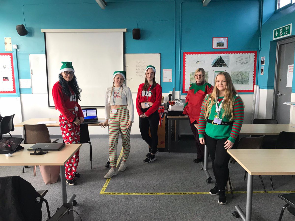 CheadleHSC's tweet photo. Thank you to @PScheadle for supporting #ElfDay. You all look great! https://t.co/NkALjznkoc