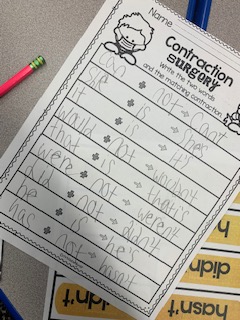 showupandrepeat's tweet photo. These PREcIoUS students transformed into InCRediBLe doctors today to perform ConTraCtiON SuRGEry. I ❤️ed seeing them CoNsULt and coLLaboRate with other doctors to give their patients the best care :) #setthestagetoengage #EEpirates @lubbockcooper #piratefamily  #pirateinnovation https://t.co/UoAxgVKuDW