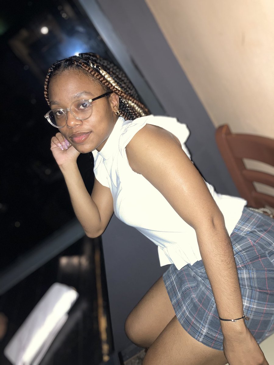 etnuahss's tweet photo. Tried something🥰
#grw2020 https://t.co/D6zlzfCOxQ